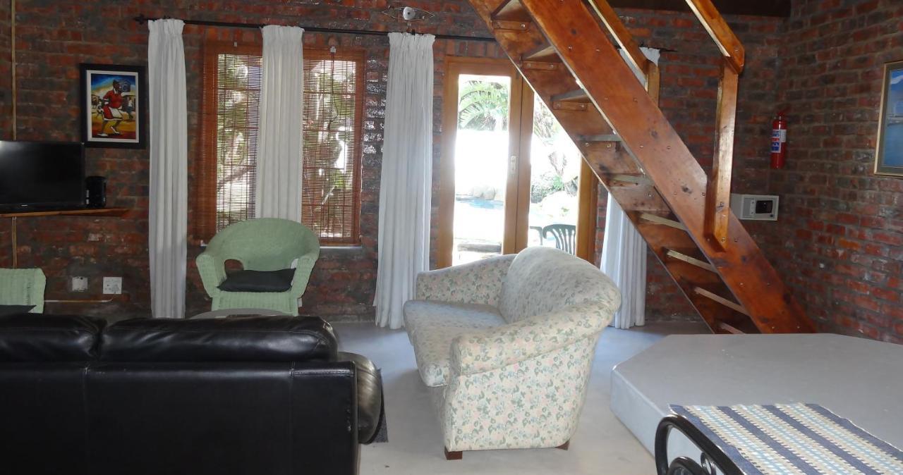 Be My Guest Lodge Блубергстранд Екстериор снимка