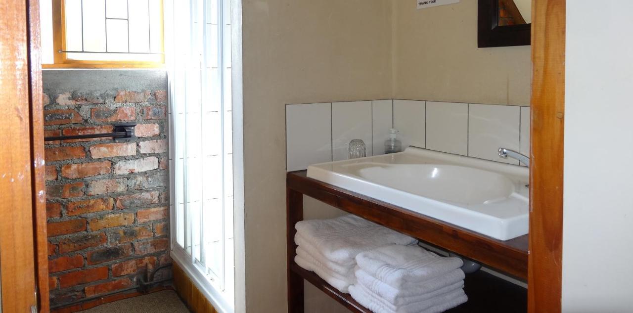 Be My Guest Lodge Блубергстранд Екстериор снимка